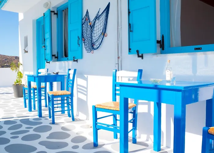 Dafne & Chloe Terrace Apartment Galanado