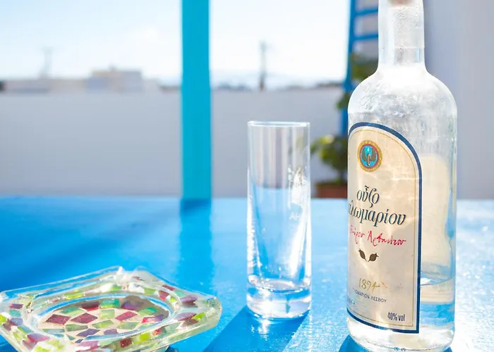 Dafne & Chloe Terrace